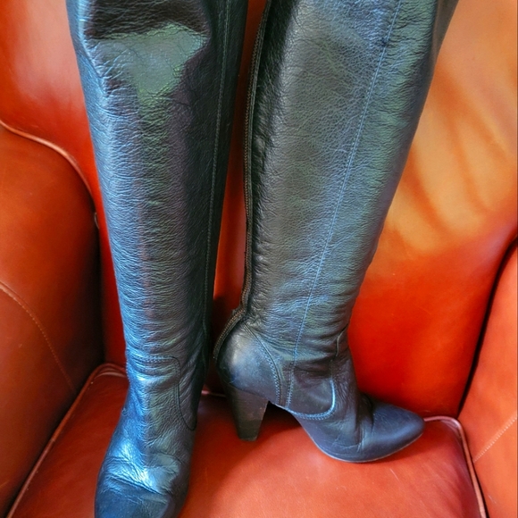 FRYE 8M Regina back zipper LEATHER Boots. - Picture 2 of 11